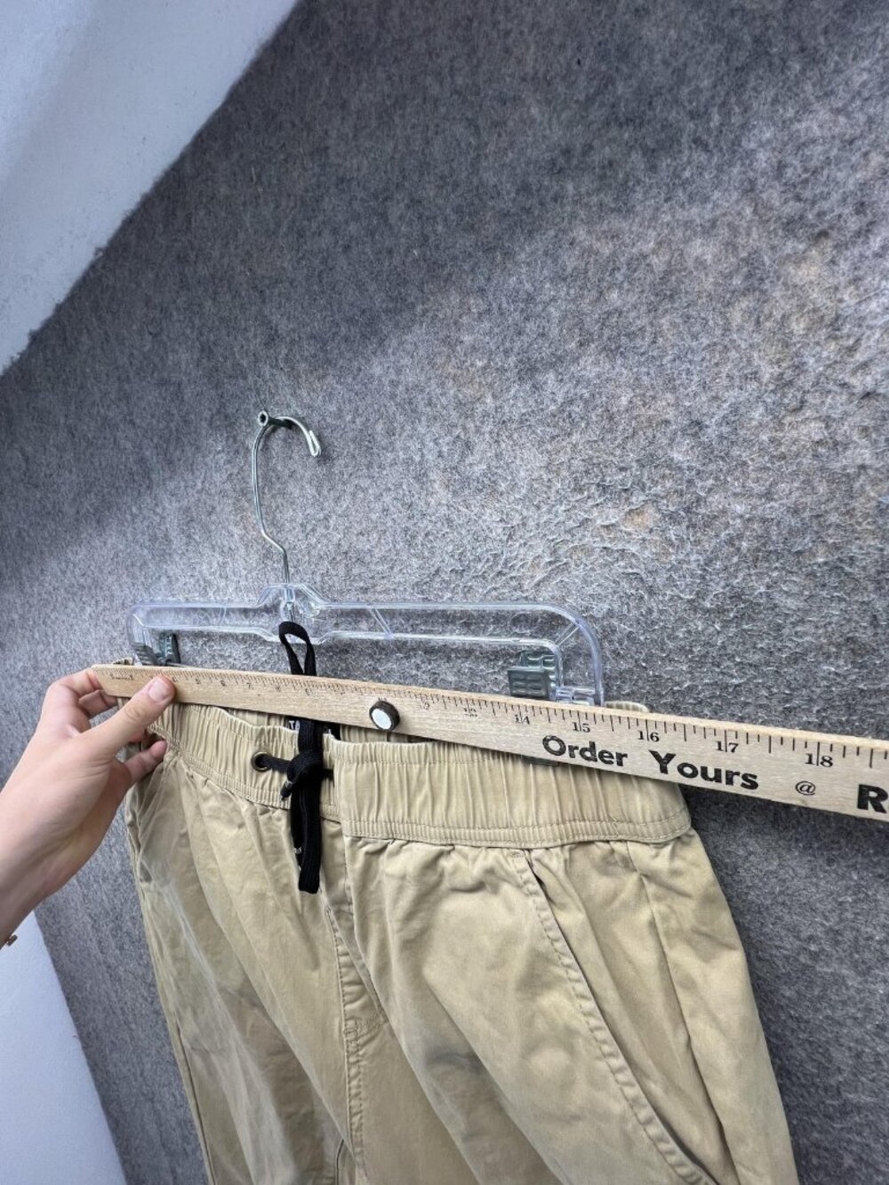 ITALYMORN Pants Mens Medium Beige Jogger Slim Fit Elastic Waist Cuffed Casual - Picture 5 of 11
